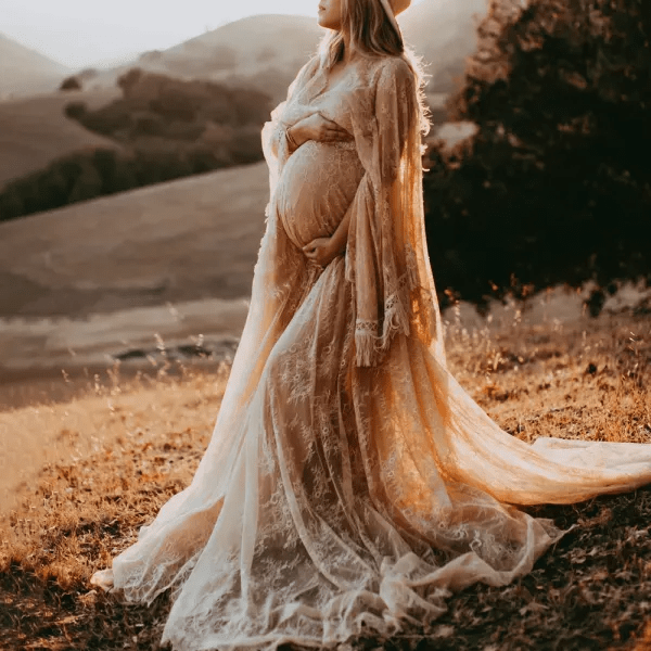 Image from: Lukalula l Maternity Photoshoot Dress Lace