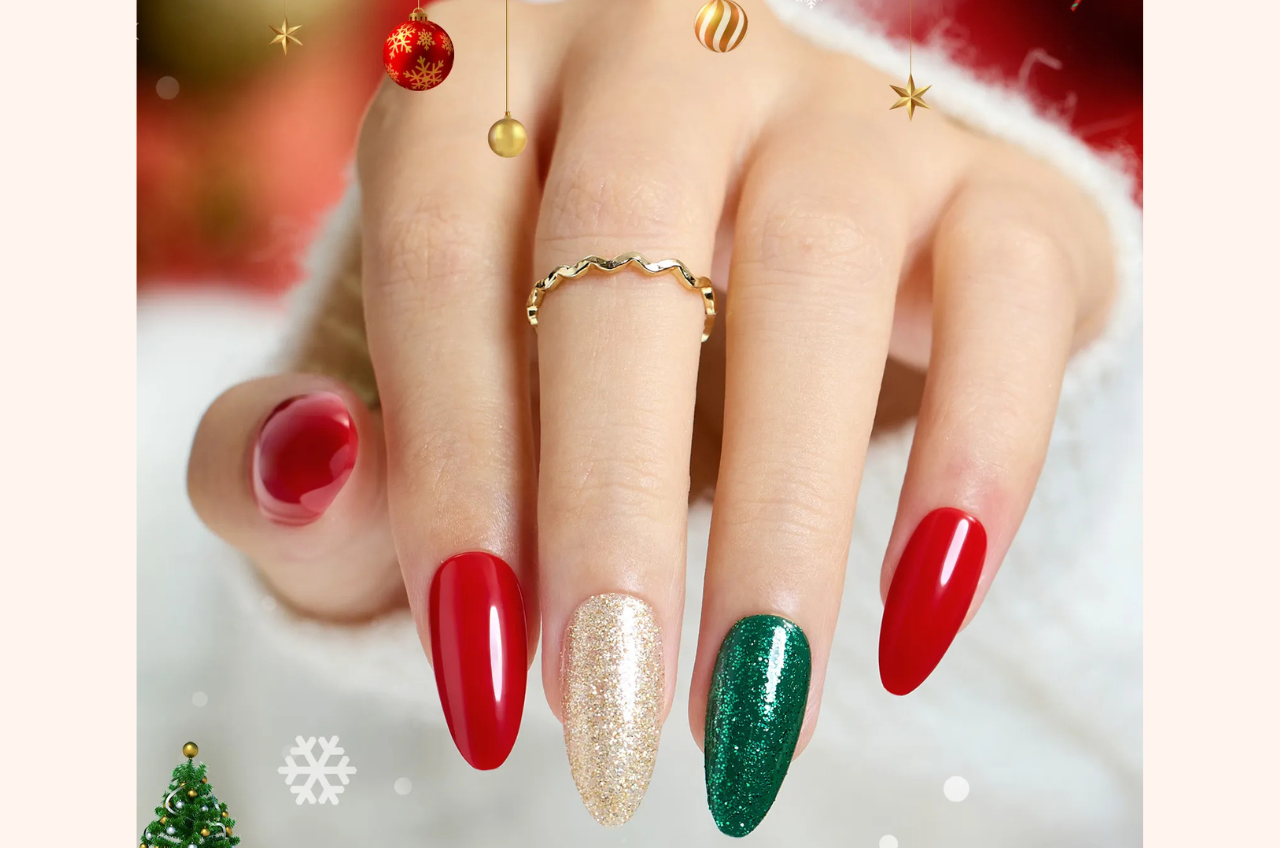 Image From - beetlesgel.com - Christmas Nails / Cute Nails for Christmas